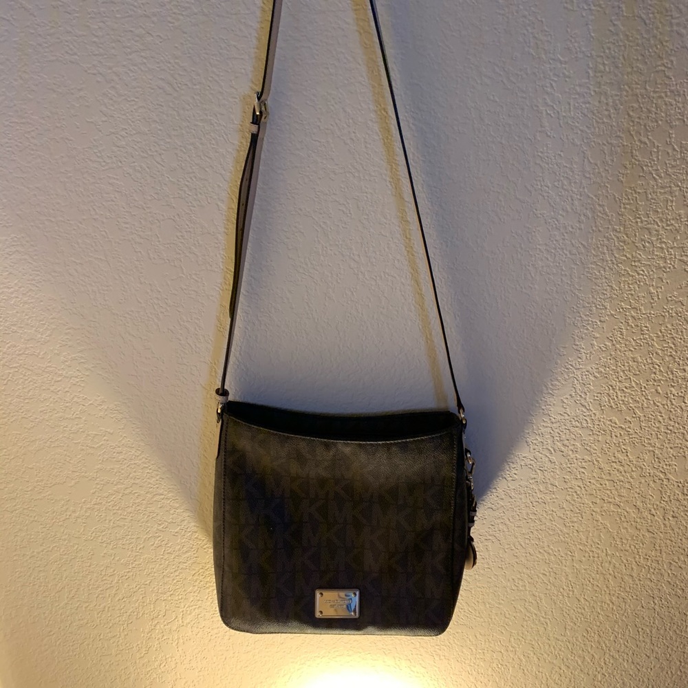 Michael Kors Signature Bag